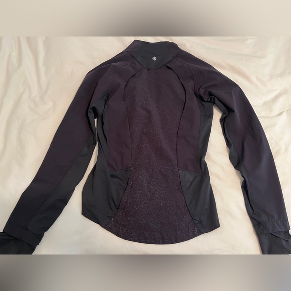 Lululemon windbreaker athletic jacket - Picture 2 of 3